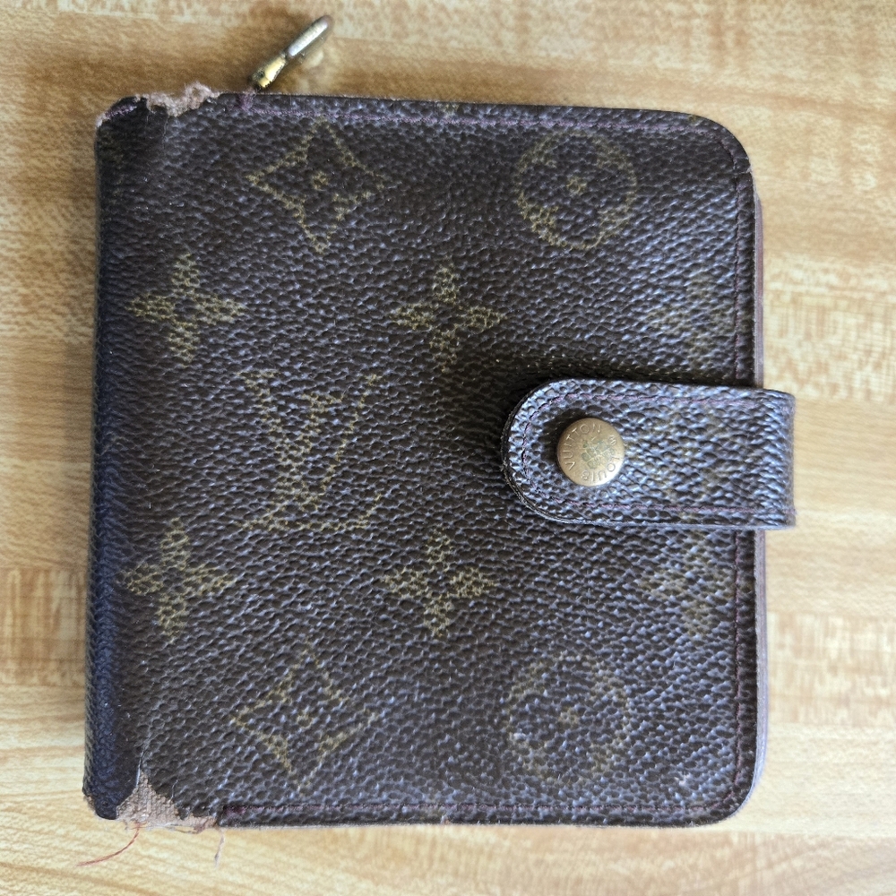 Louis Vuitton Wallet